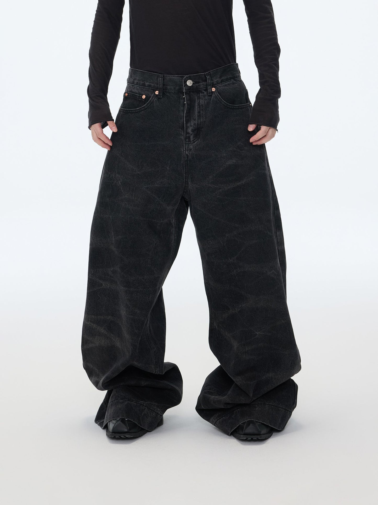 Dark Leopard Jeans
