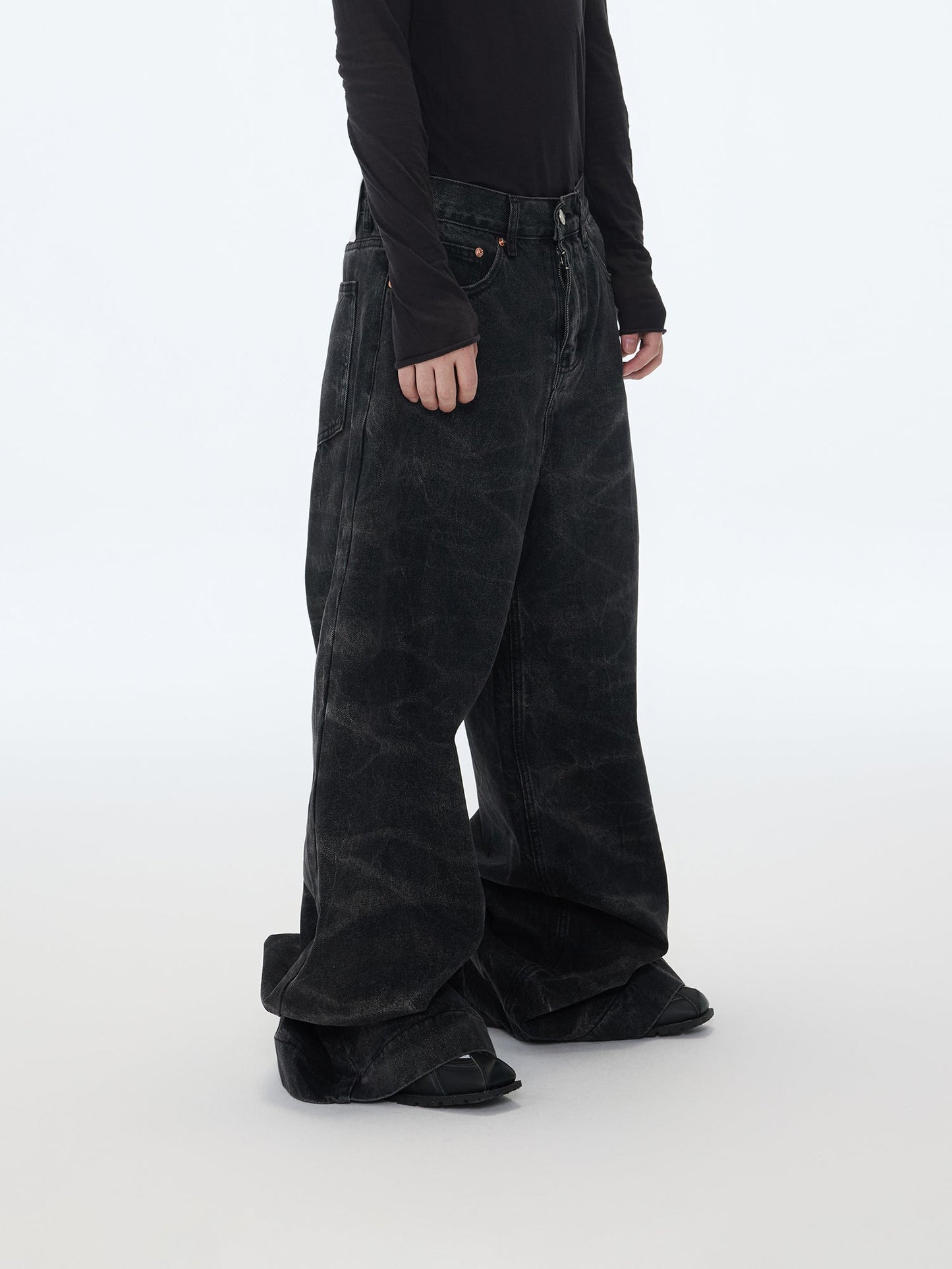 Dark Leopard Jeans