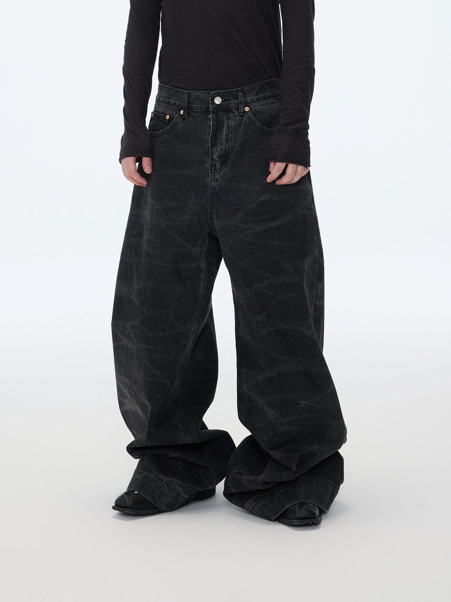 Dark Leopard Jeans