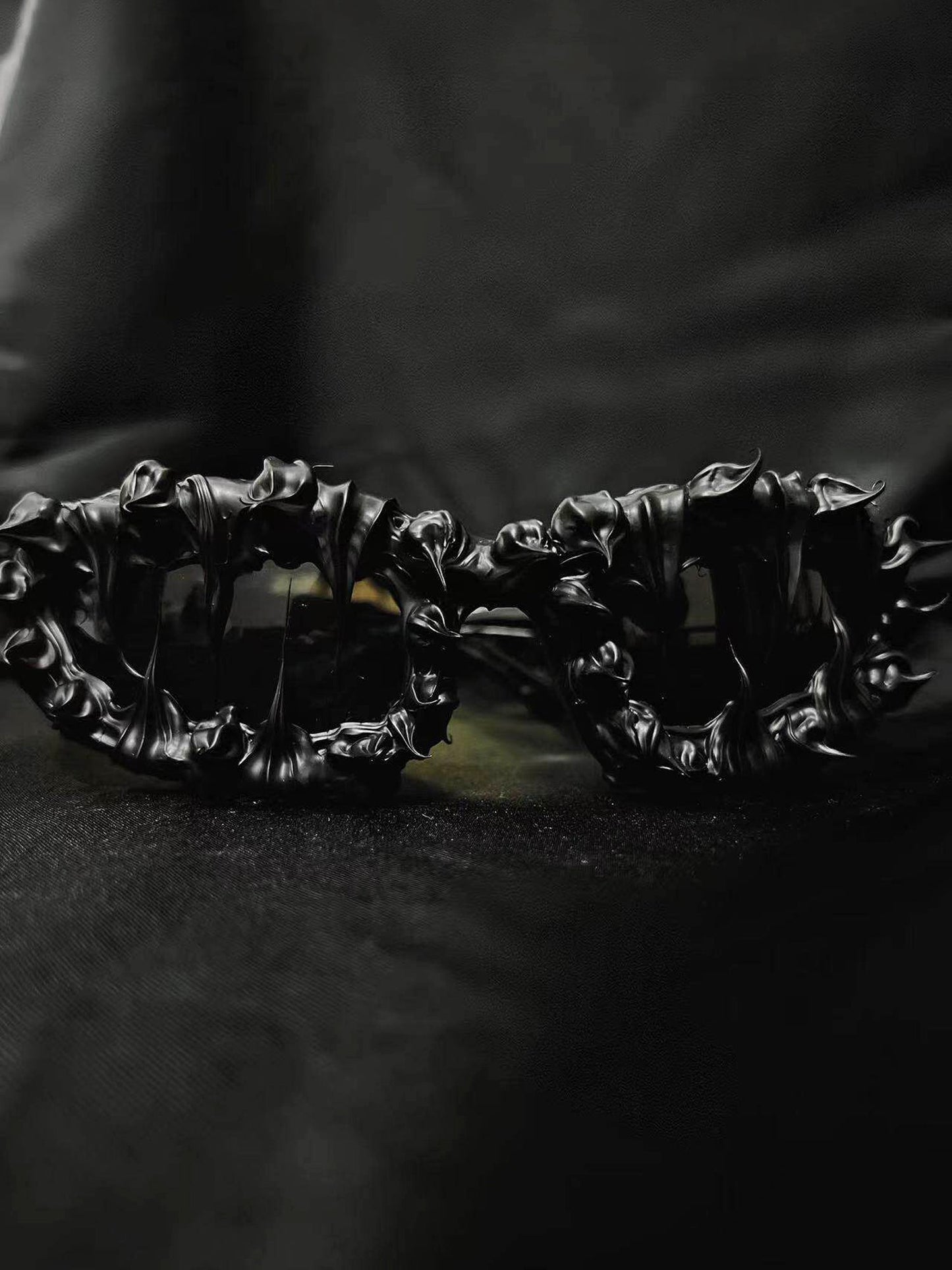 Dark Thorn Shades